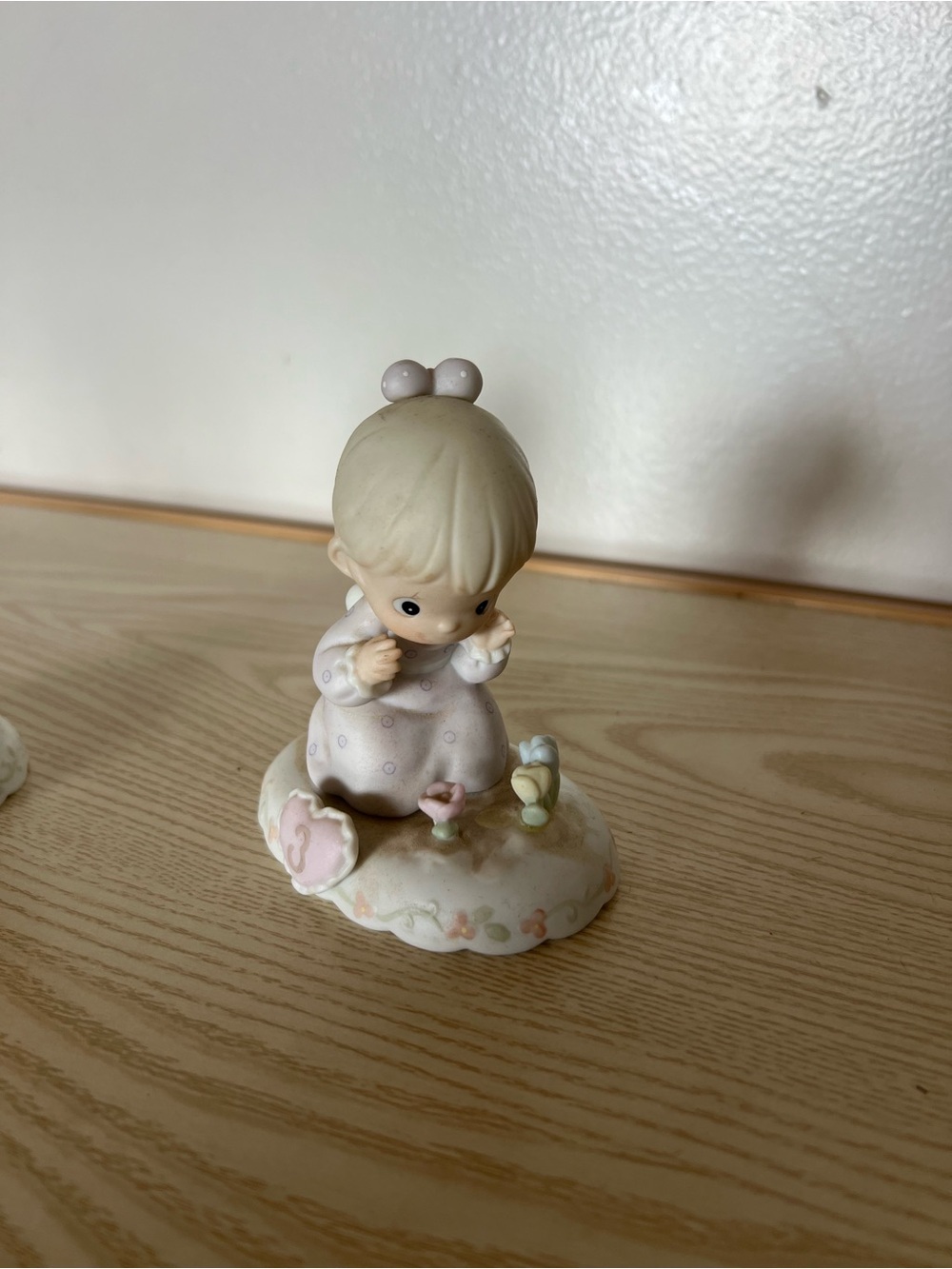 Vintage Precious Moments 3 Girl Figurine in Pastel Pink